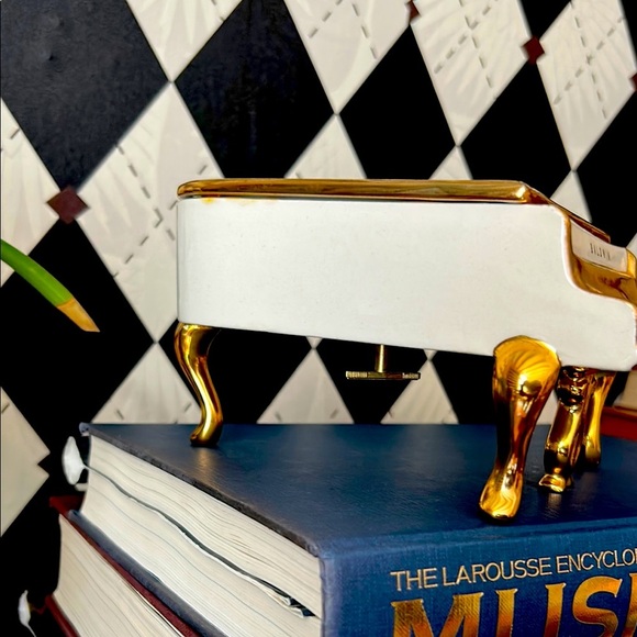 Music Box Liberace Piano | Porcelain | Rare | Luxury RARE Vintage | Collectible - Picture 13 of 17